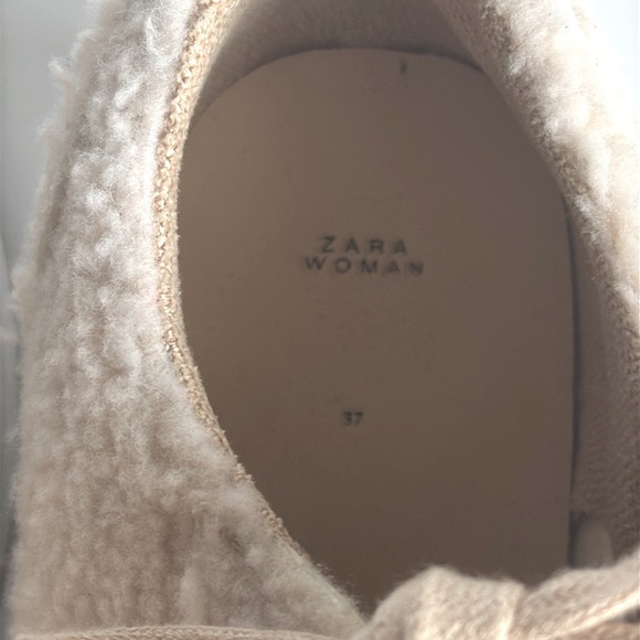 ZARA Woman Cream Ecru Shearling Faux Fur Platform Sneakers Size 7/37 NWOT - Picture 6 of 7